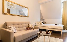 Goldeneye Apartment Center
